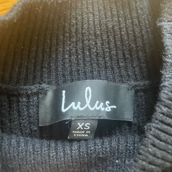 Lulus black flutter sleeve cropped sweater XS - Picture 4 of 6